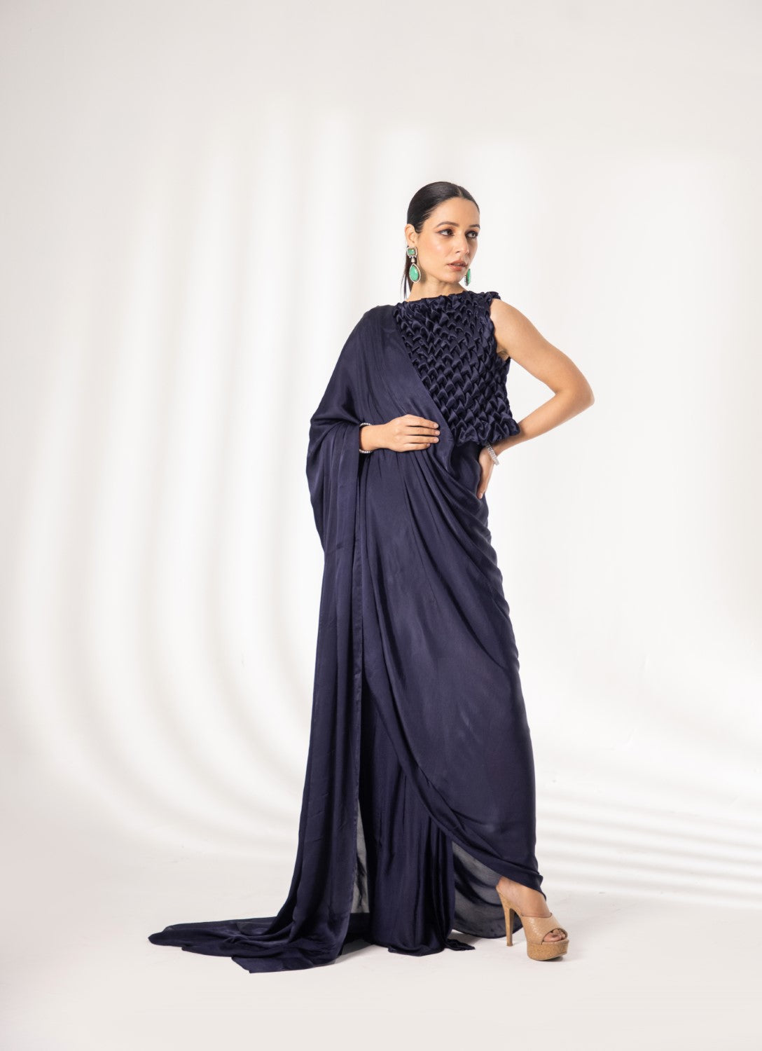 Noir Full Smock Boat Neck with saree