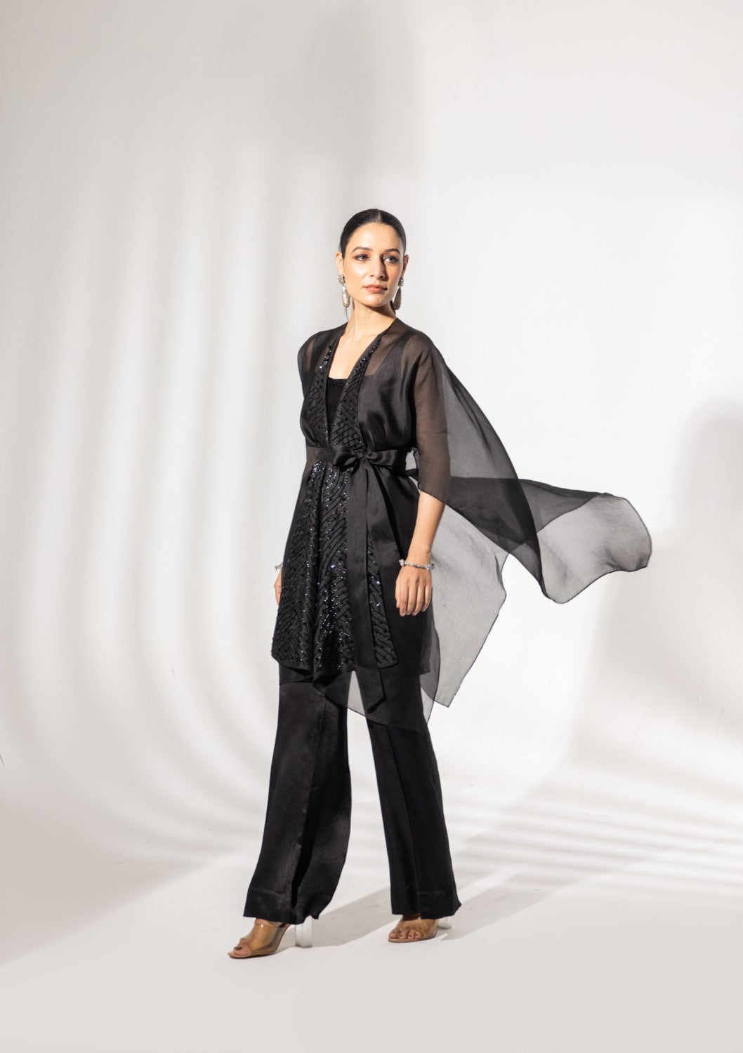 Naaz Cape With Pants