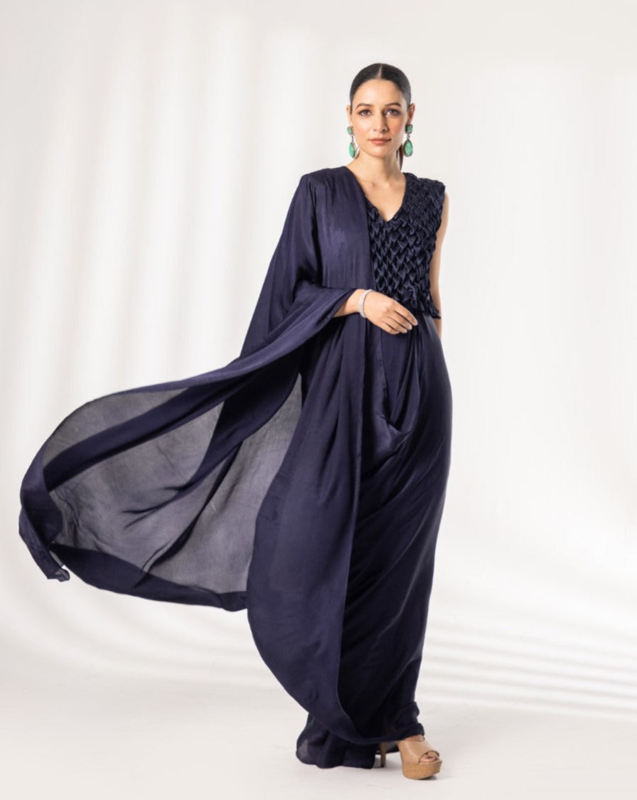 Noir Full Smock V Neck with Saree